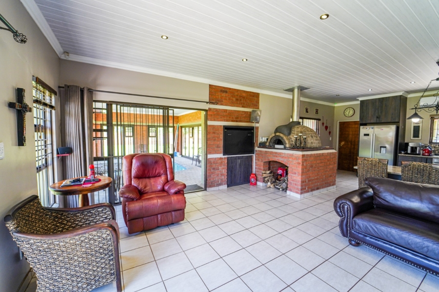 10 Bedroom Property for Sale in Bainsvlei Free State